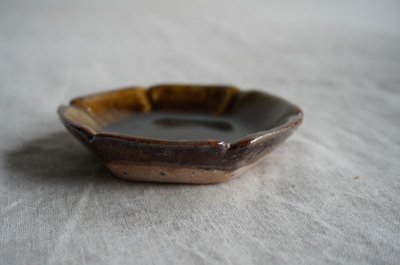画像1: 西持田窯　花形型皿