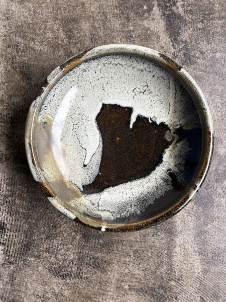 画像2: 西持田窯 ふち返し8寸鉢 (2)