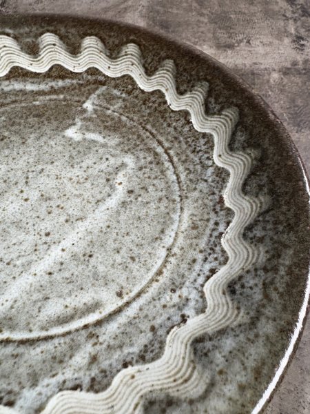 画像4: 西持田窯 8寸皿 (4)