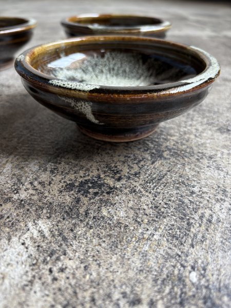 画像4: 西持田窯 ふち返し4.5寸鉢 (4)