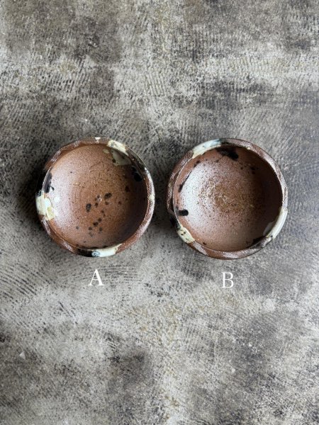 画像2: 西持田窯 ふち返し4.5寸鉢 (2)