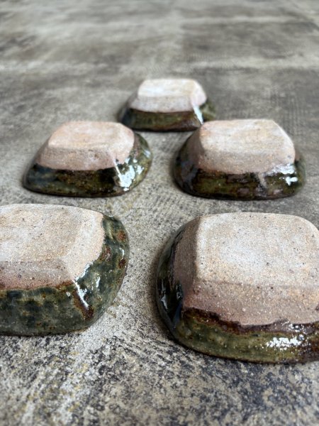 画像4: 西持田窯 しのぎ小皿 (4)