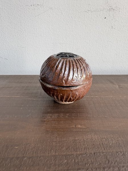 画像1: 西持田窯 ふた物 (1)