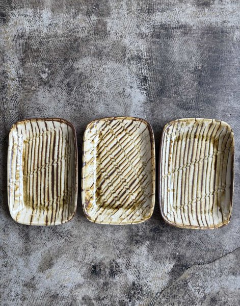 画像2: 井上尚之 スリップ角皿(大) (2)