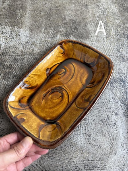 画像3: 井上尚之 スリップ角皿(中) (3)