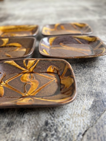 画像2: 井上尚之 スリップ角皿(中) (2)