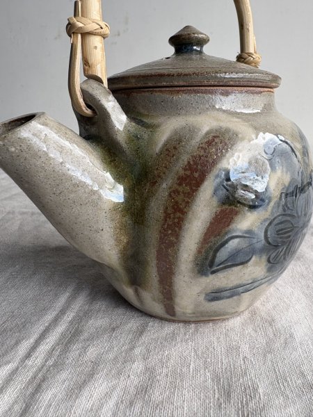 画像6: 登川均 土瓶（線彫椿文） (6)