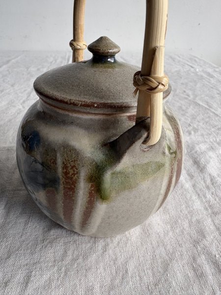 画像4: 登川均 土瓶（線彫椿文） (4)