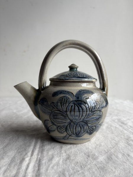 画像1: 登川均 按瓶（線彫椿文） (1)