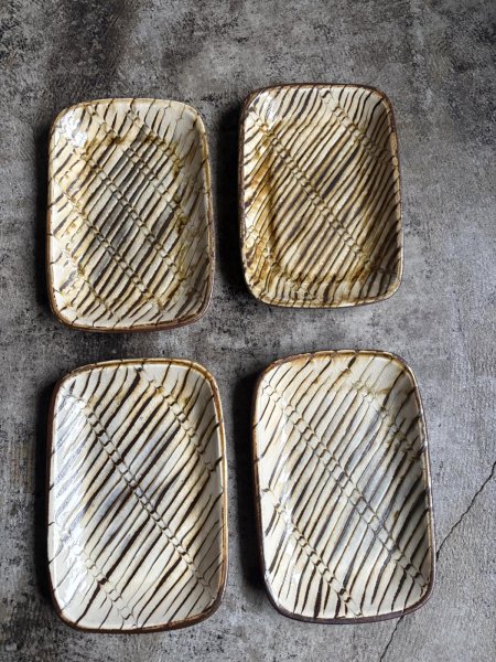画像1: 井上尚之 スリップ角皿(大) (1)